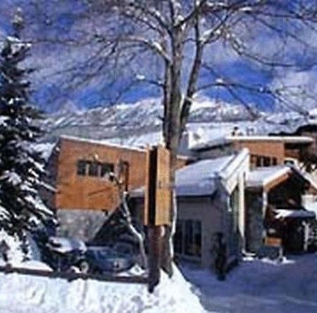 小屋之家高山牧場酒店和Spa 瓦尔 外观 照片