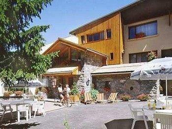 小屋之家高山牧場酒店和Spa 瓦尔 外观 照片