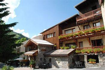 小屋之家高山牧場酒店和Spa 瓦尔 外观 照片